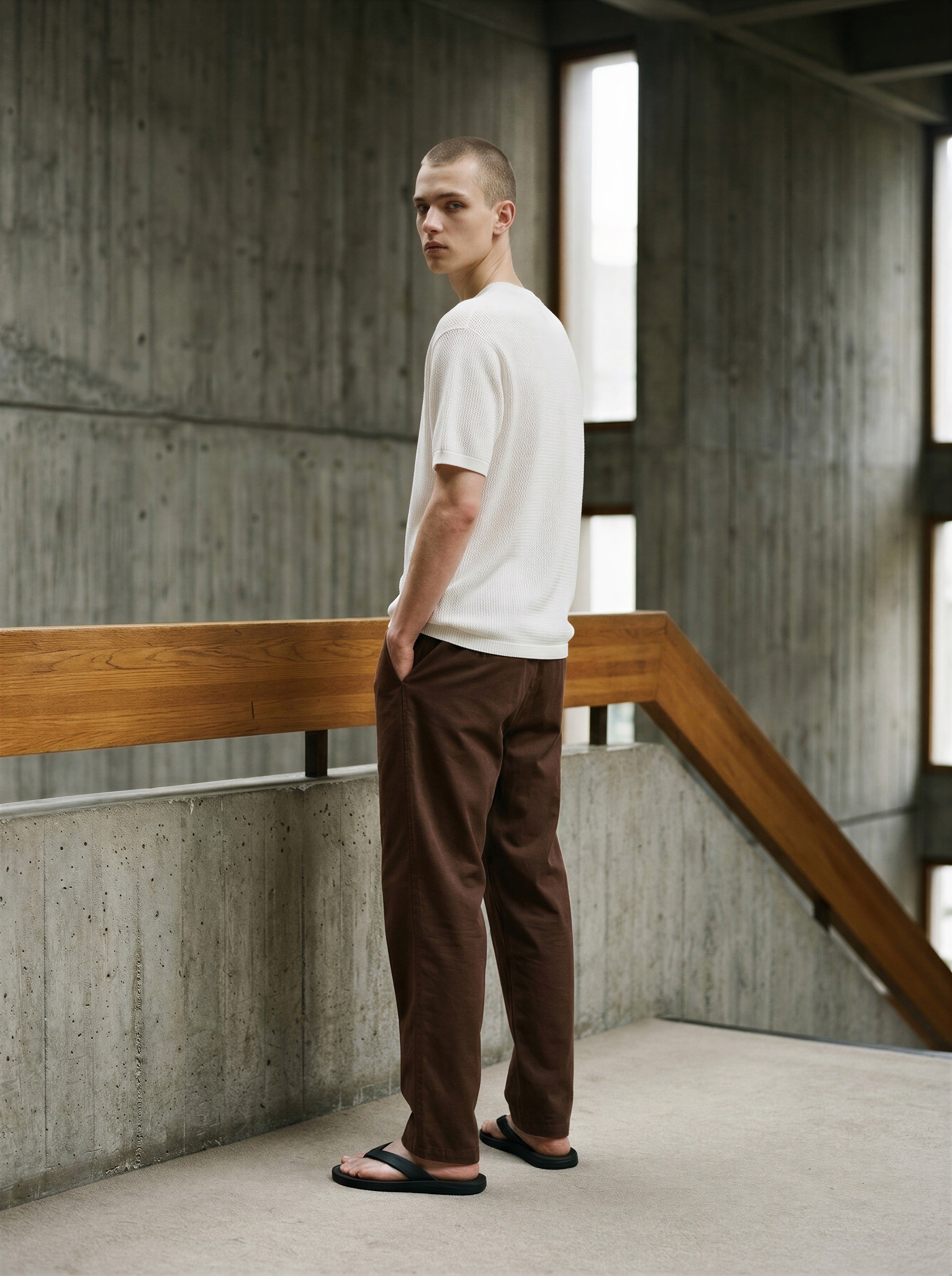 Linen cotton relaxed-fit drawstring trousers in chocolate